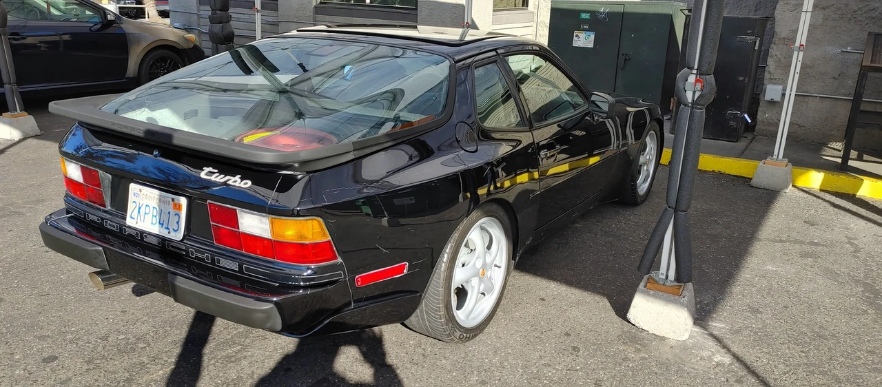 1987 Porsche 944 Turbo - Image 6 of 31