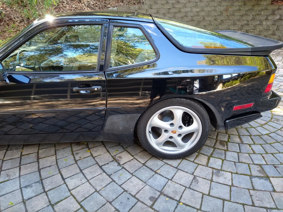 1987 Porsche 944 Turbo - Image 23 of 31