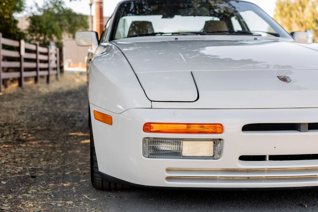 1987 Porsche 944 Turbo - Image 11 of 31