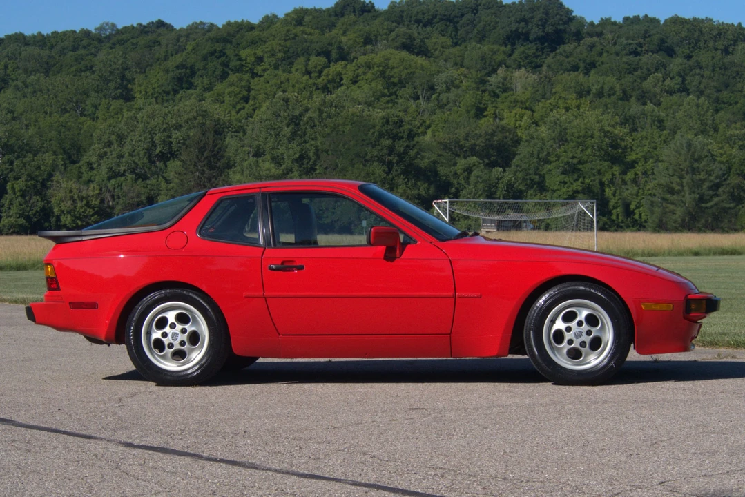 1987 Porsche 944 S - Image 7 of 31