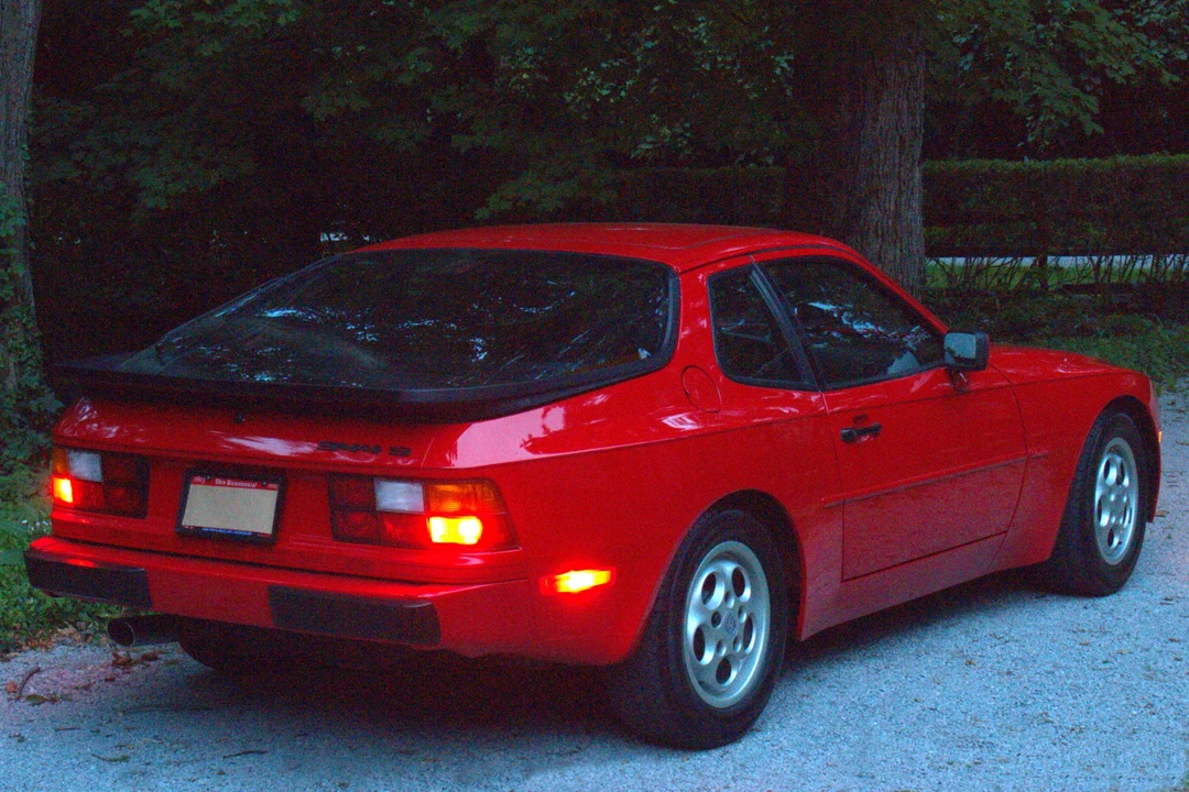1987 Porsche 944 S - Image 15 of 31