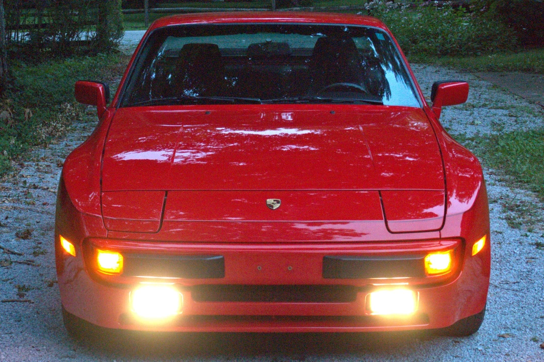 1987 Porsche 944 S - Image 16 of 31