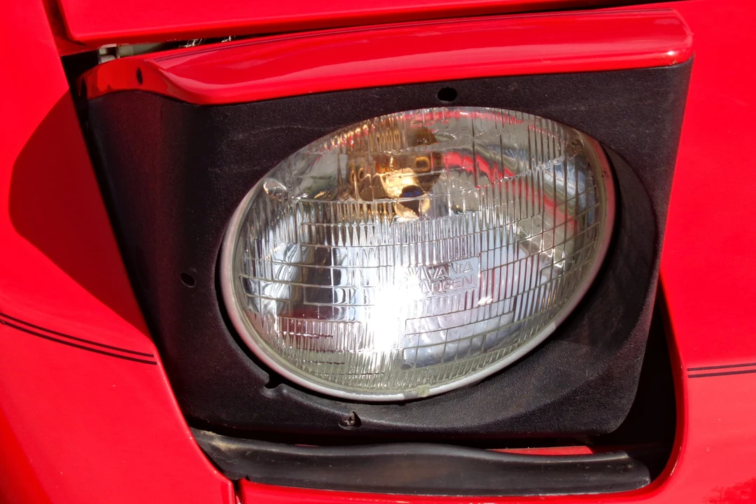 1987 Porsche 944 S - Image 24 of 31