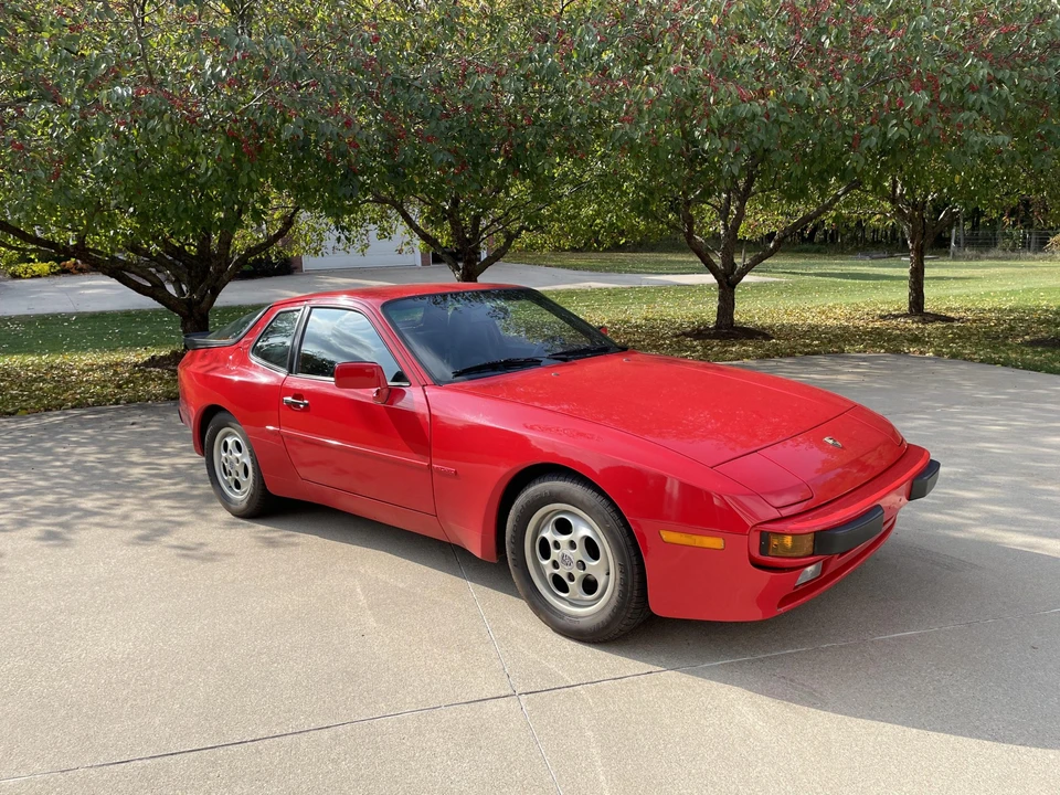 1987 Porsche 944 S - Image 2 of 31