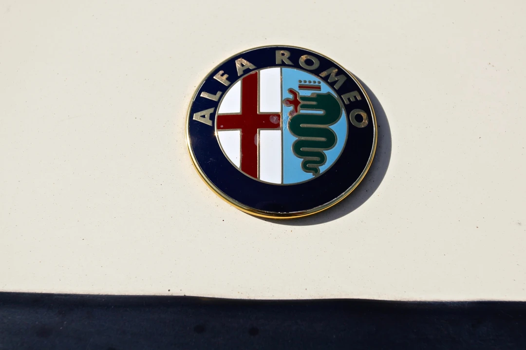 1988 Alfa Romeo Series 3 - Image 16 of 31