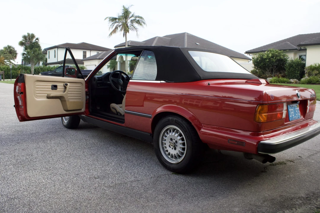 1988 BMW E30 3 Series - Image 18 of 31