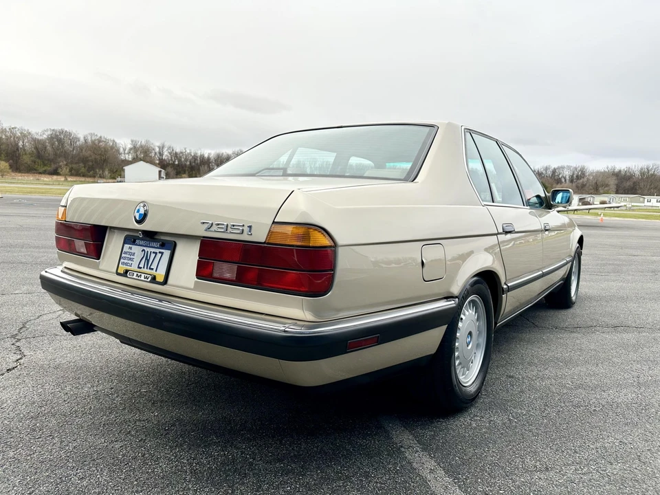 1988 BMW E32 7 Series - Image 15 of 31