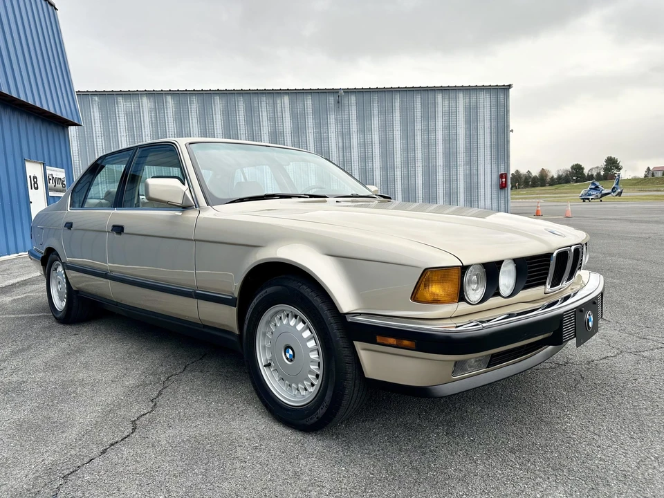 1988 BMW E32 7 Series - Image 11 of 31