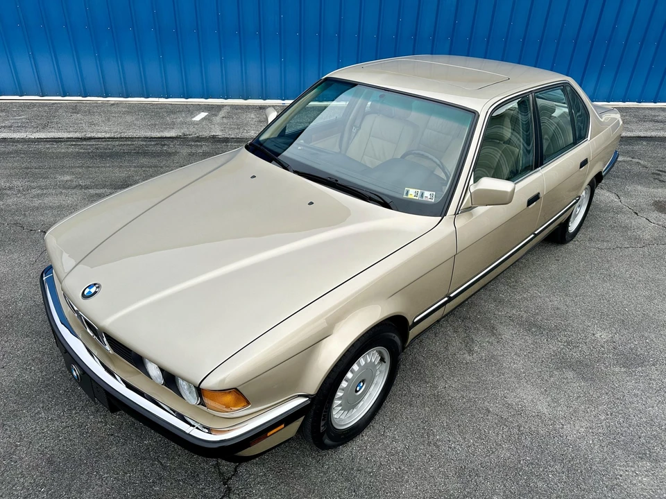 1988 BMW E32 7 Series - Image 3 of 31