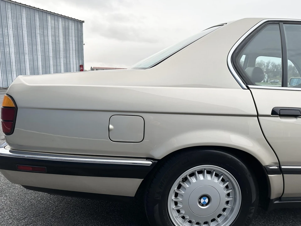 1988 BMW E32 7 Series - Image 31 of 31