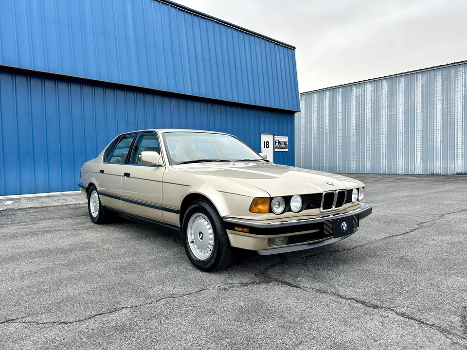 1988 BMW E32 7 Series - Image 9 of 31