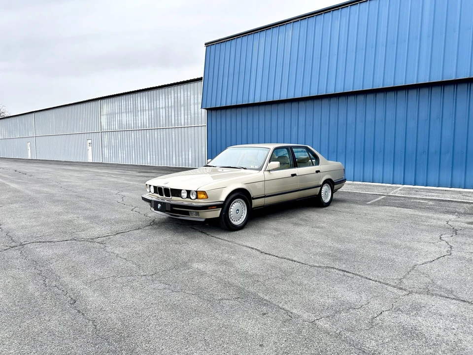 1988 BMW E32 7 Series - Image 2 of 31