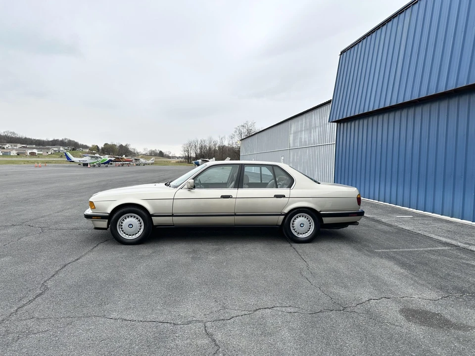 1988 BMW E32 7 Series - Image 22 of 31