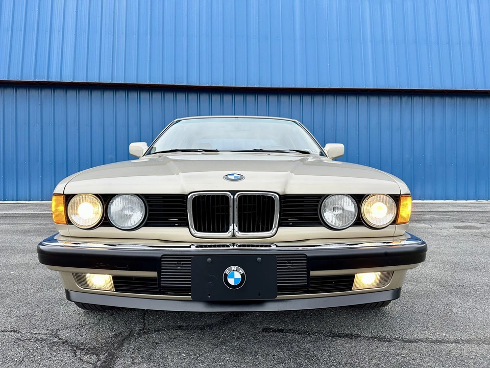 1988 BMW E32 7 Series - Image 25 of 31