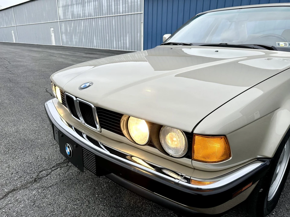 1988 BMW E32 7 Series - Image 26 of 31