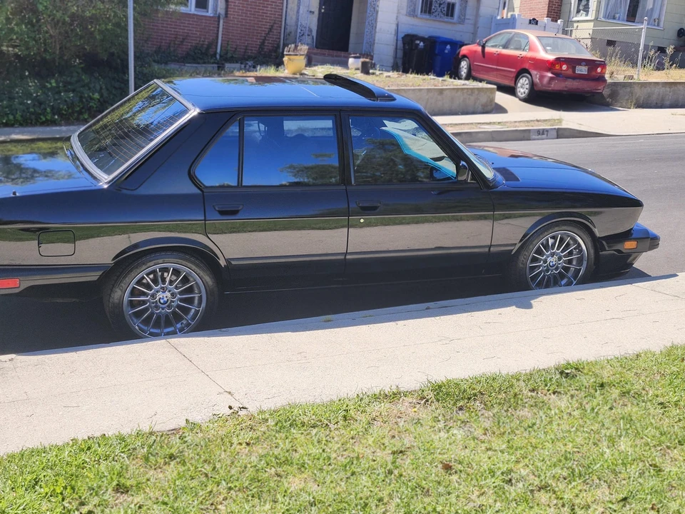 1988 BMW E28 M5 - Image 10 of 31