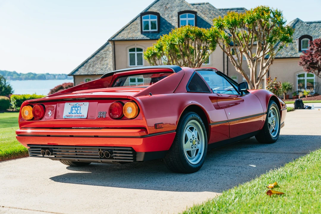 1988 Ferrari 328 GTS - Image 18 of 31
