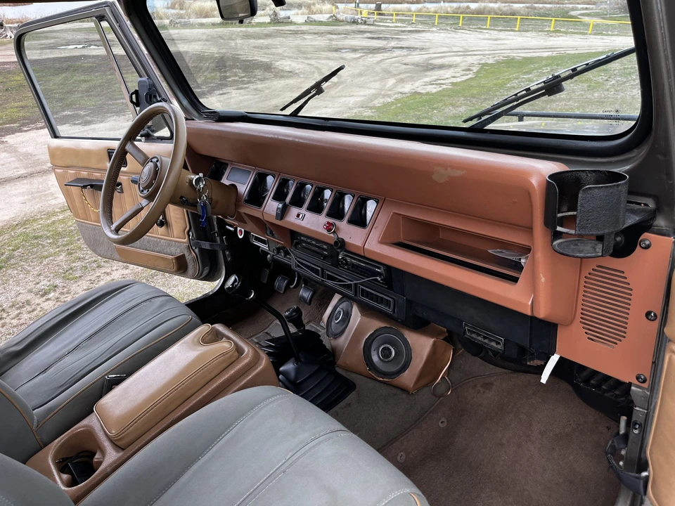 1988 Jeep YJ Wrangler - Image 29 of 31