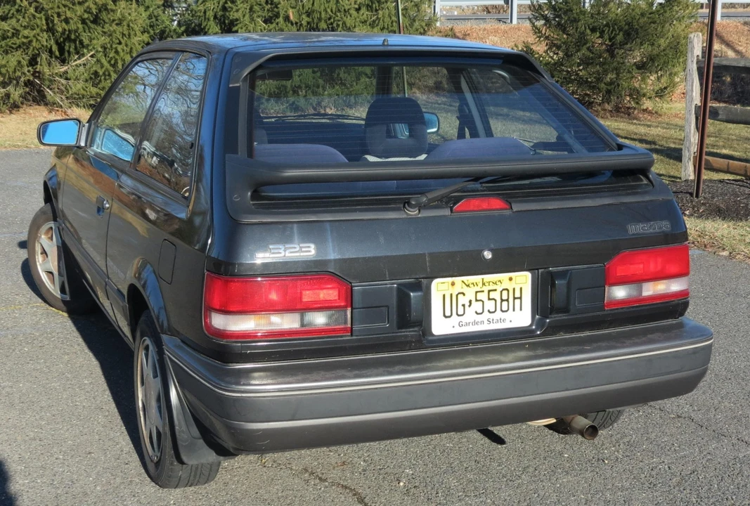 1988 Mazda Protege 6th Gen - Image 10 of 31