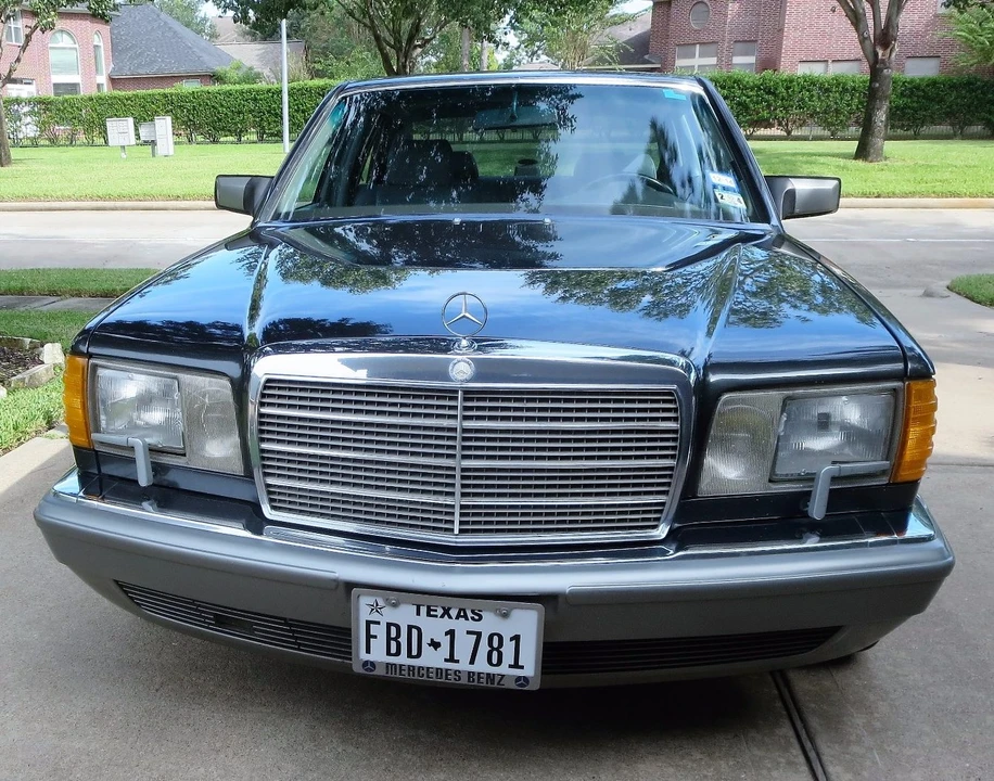 1988 Mercedes-Benz W126 S-Class Sedan - Image 3 of 31