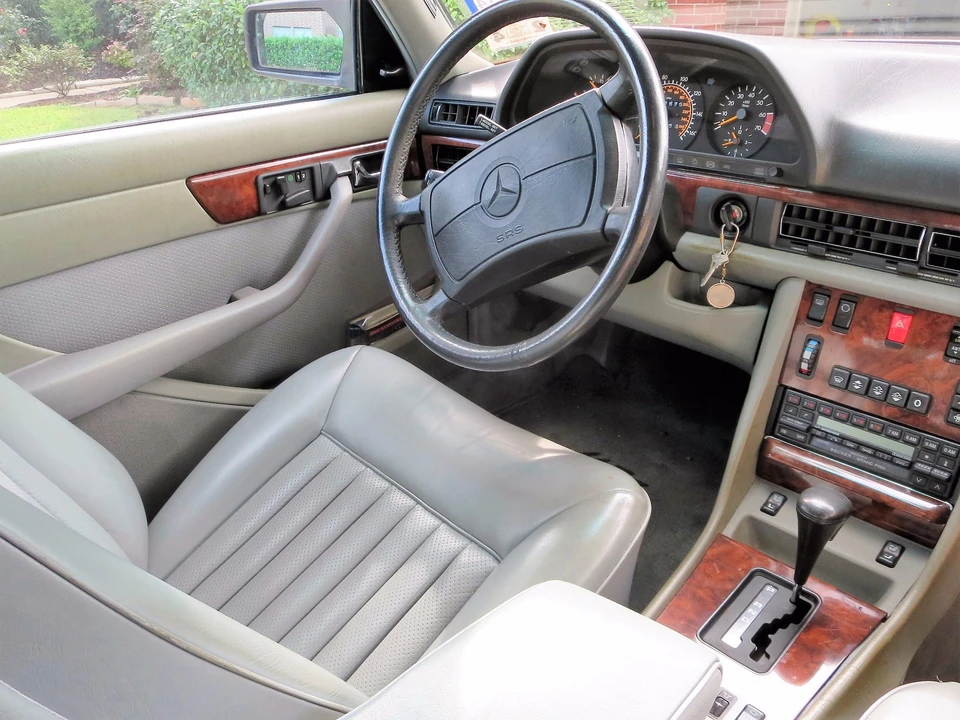 1988 Mercedes-Benz W126 S-Class Sedan - Image 31 of 31