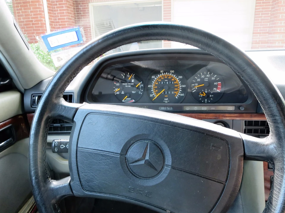 1988 Mercedes-Benz W126 S-Class Sedan - Image 21 of 31