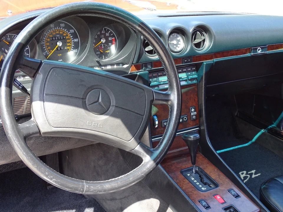 1988 Mercedes-Benz R107 SL-Class - Image 26 of 31