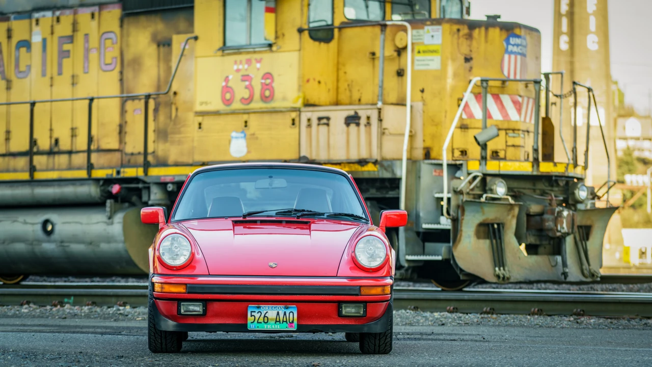 1988 Porsche 911 Carrera 3.2 - Image 5 of 31