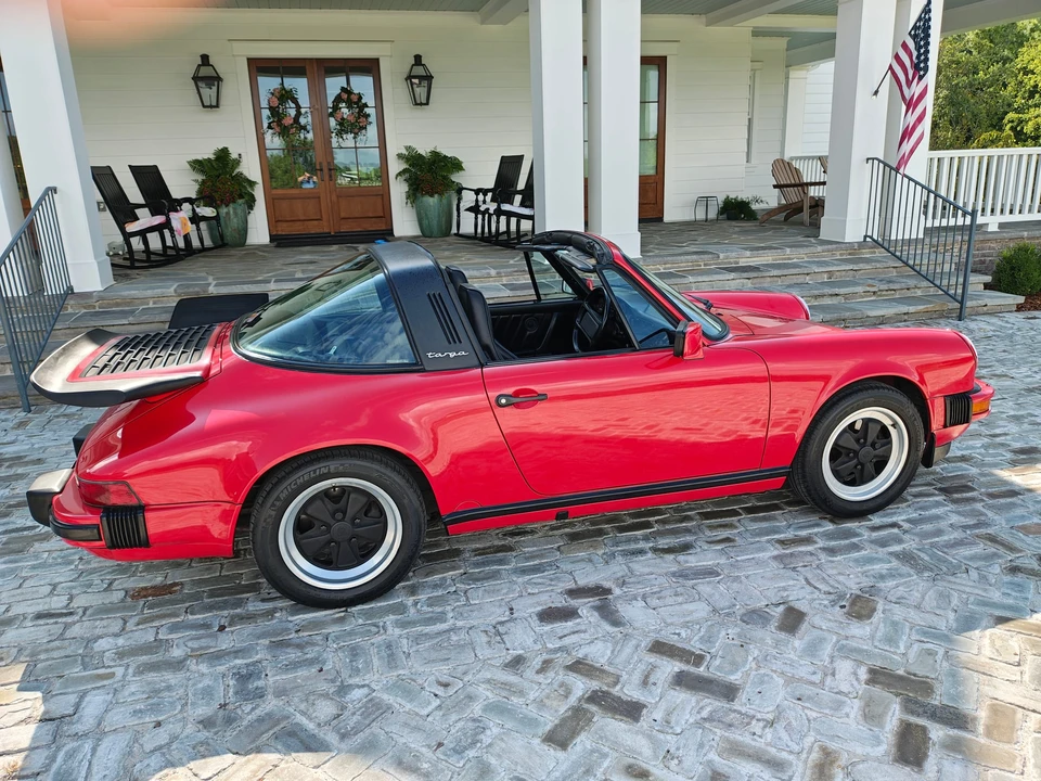 1988 Porsche 911 Carrera 3.2 - Image 6 of 31