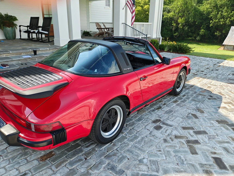 1988 Porsche 911 Carrera 3.2 - Image 5 of 31