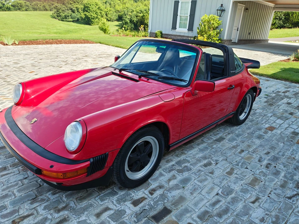 1988 Porsche 911 Carrera 3.2 - Image 2 of 31