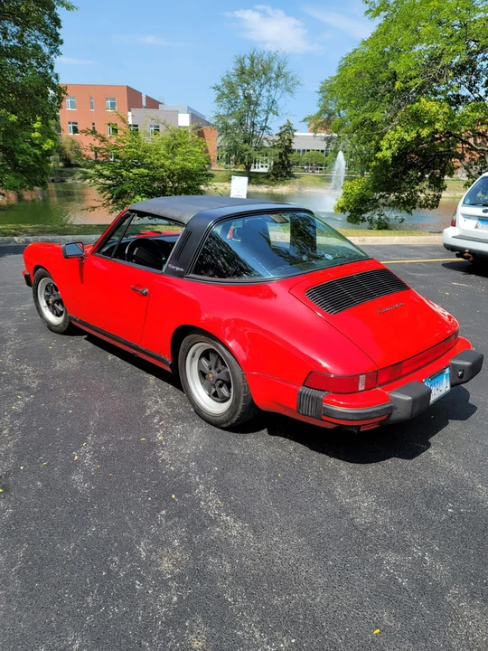 1988 Porsche 911 Carrera 3.2 - Image 18 of 31