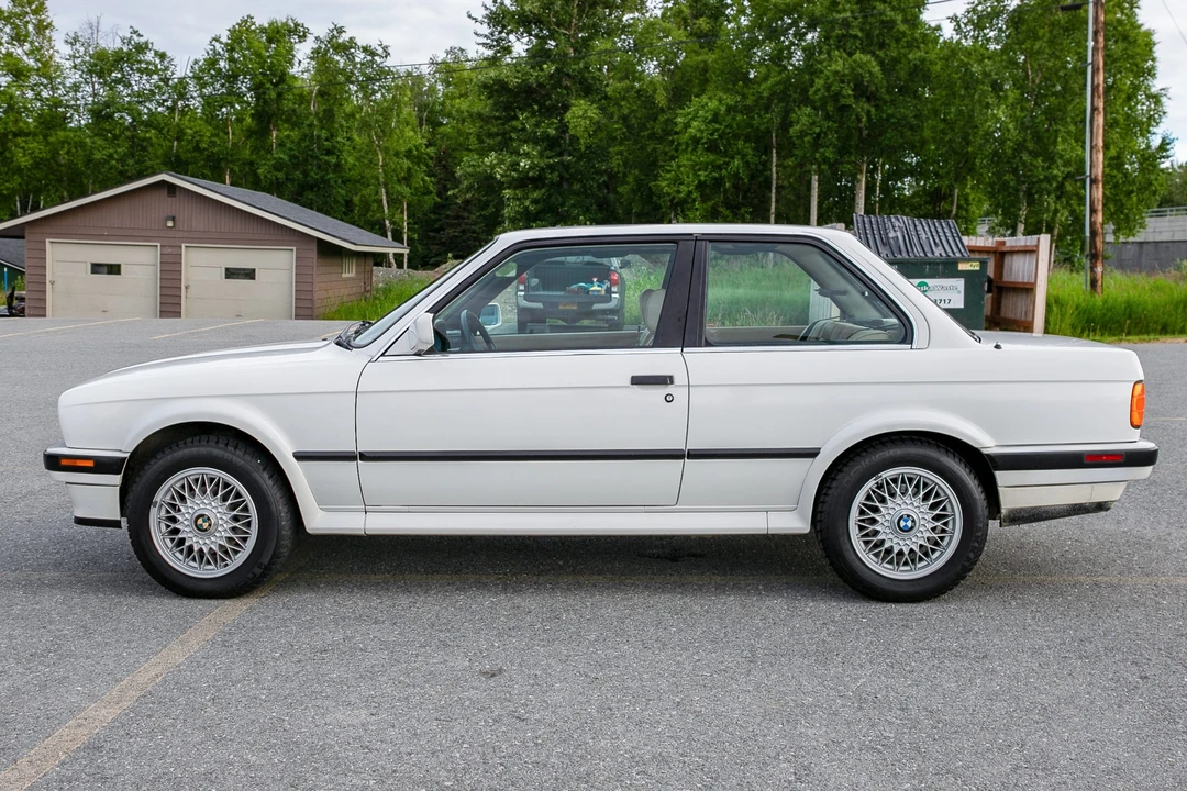 1989 BMW E30 3 Series - Image 8 of 31