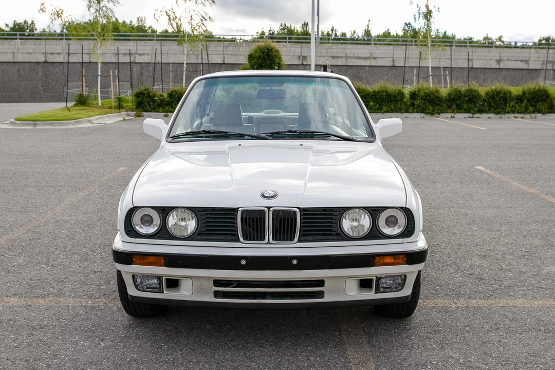 1989 BMW E30 3 Series - Image 2 of 31
