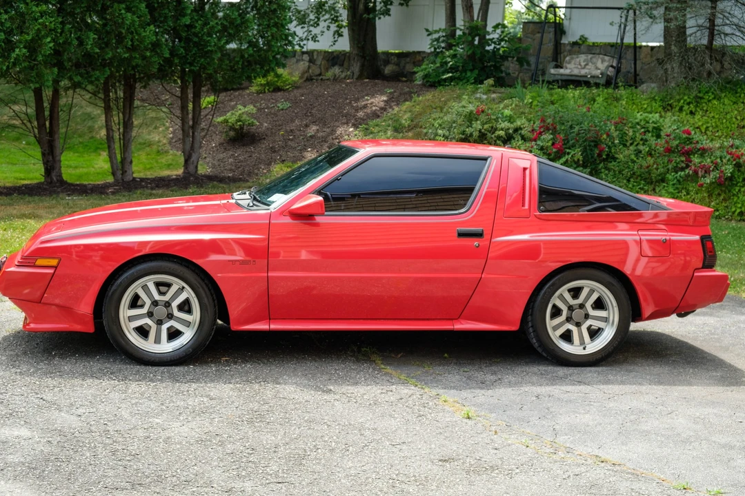 1989 Chrysler Conquest - Image 13 of 31