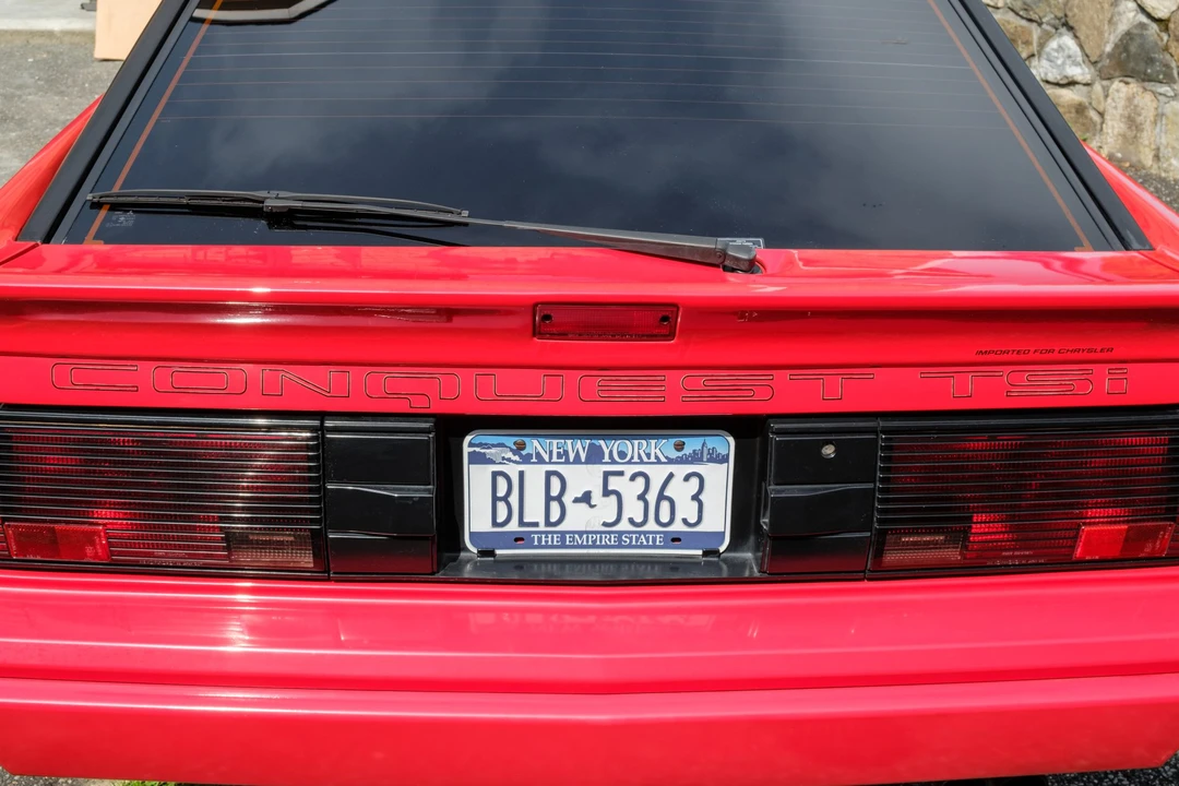 1989 Chrysler Conquest - Image 26 of 31