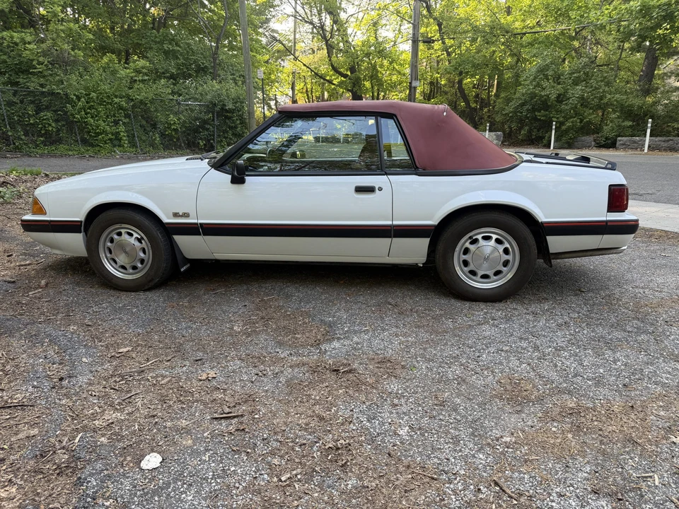 1989 Ford Mustang 3rd Gen - Image 12 of 31