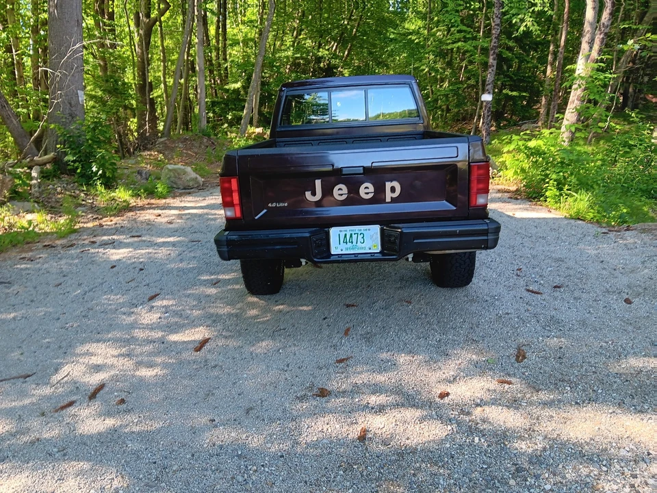 1989 Jeep Comanche - Image 7 of 31