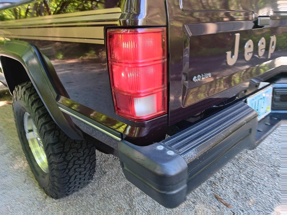 1989 Jeep Comanche - Image 15 of 31
