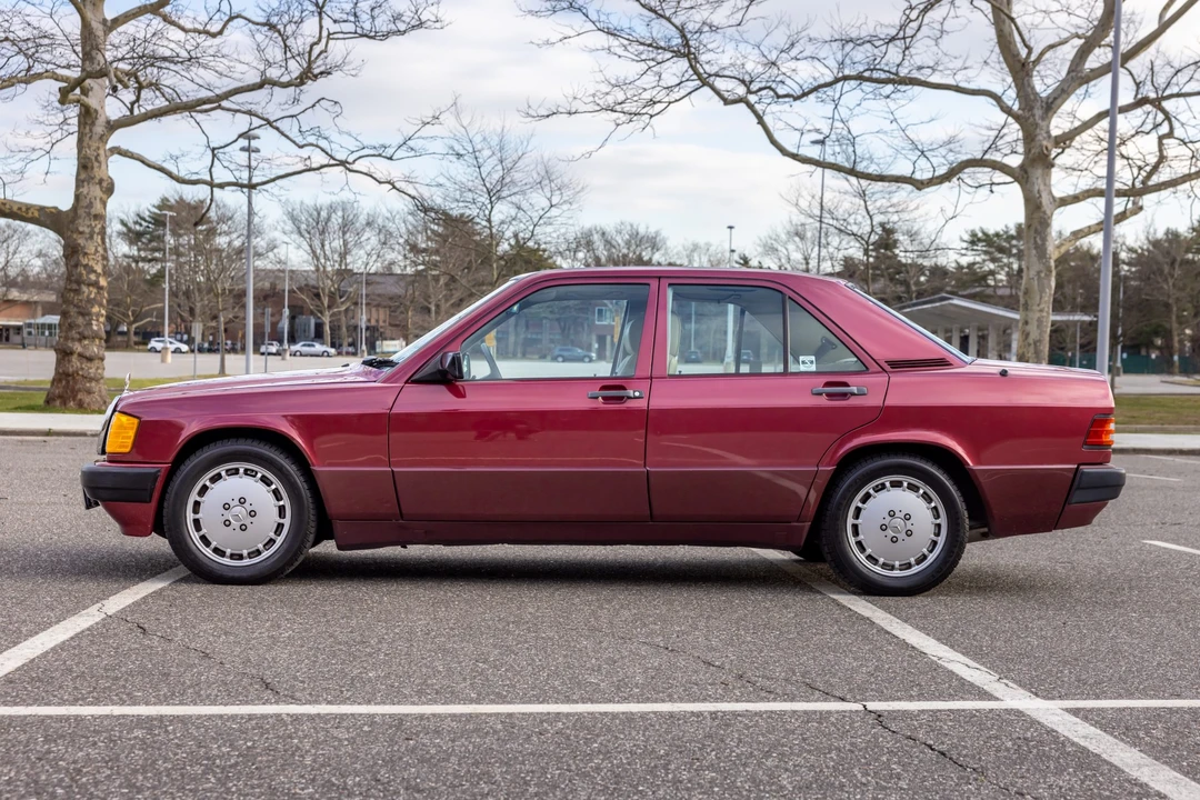 1989 Mercedes-Benz 190E - Image 8 of 31
