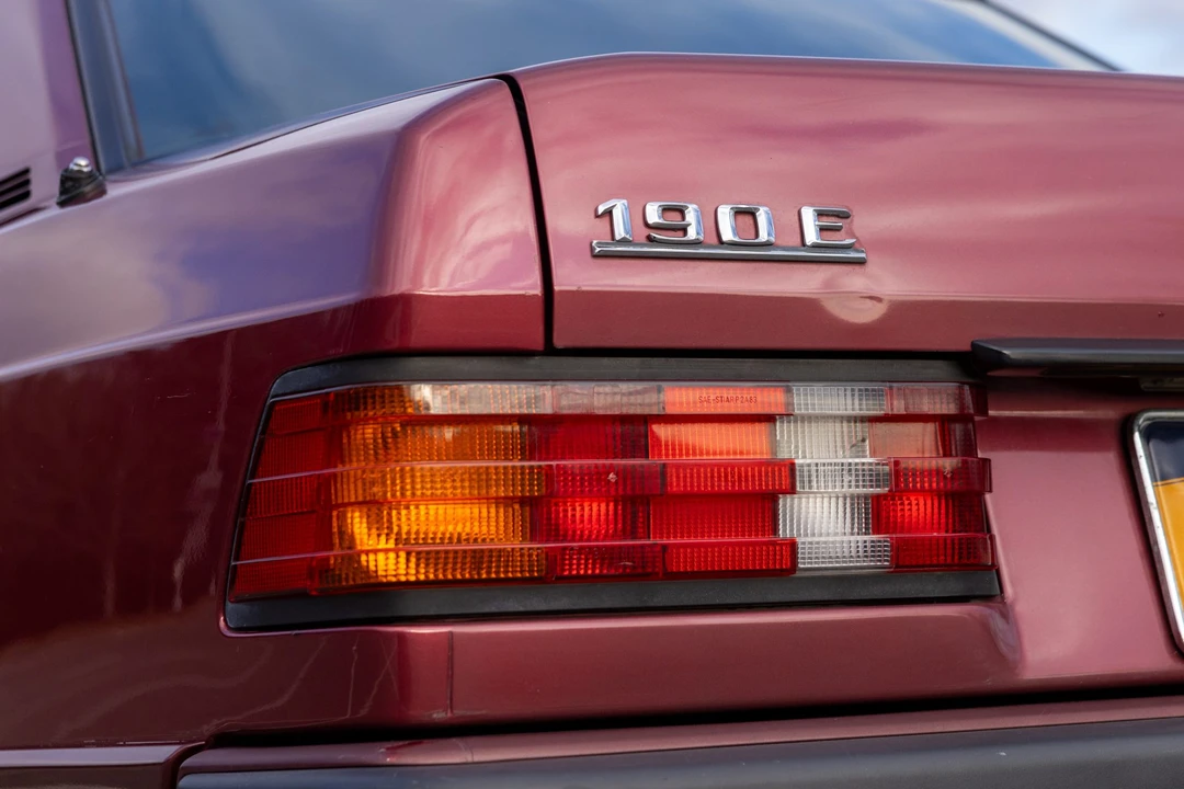 1989 Mercedes-Benz 190E - Image 13 of 31