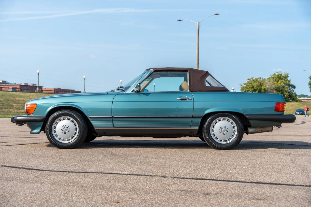 1989 Mercedes-Benz R107 SL-Class - Image 17 of 31
