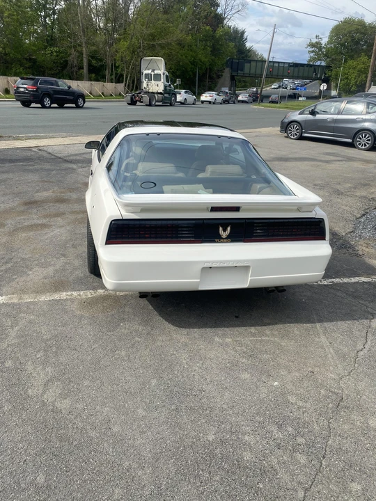 1989 Pontiac Firebird Trans Am 3rd Gen - Image 5 of 31