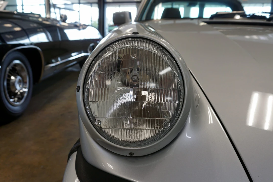 1989 Porsche 911 Carrera 3.2 - Image 22 of 31