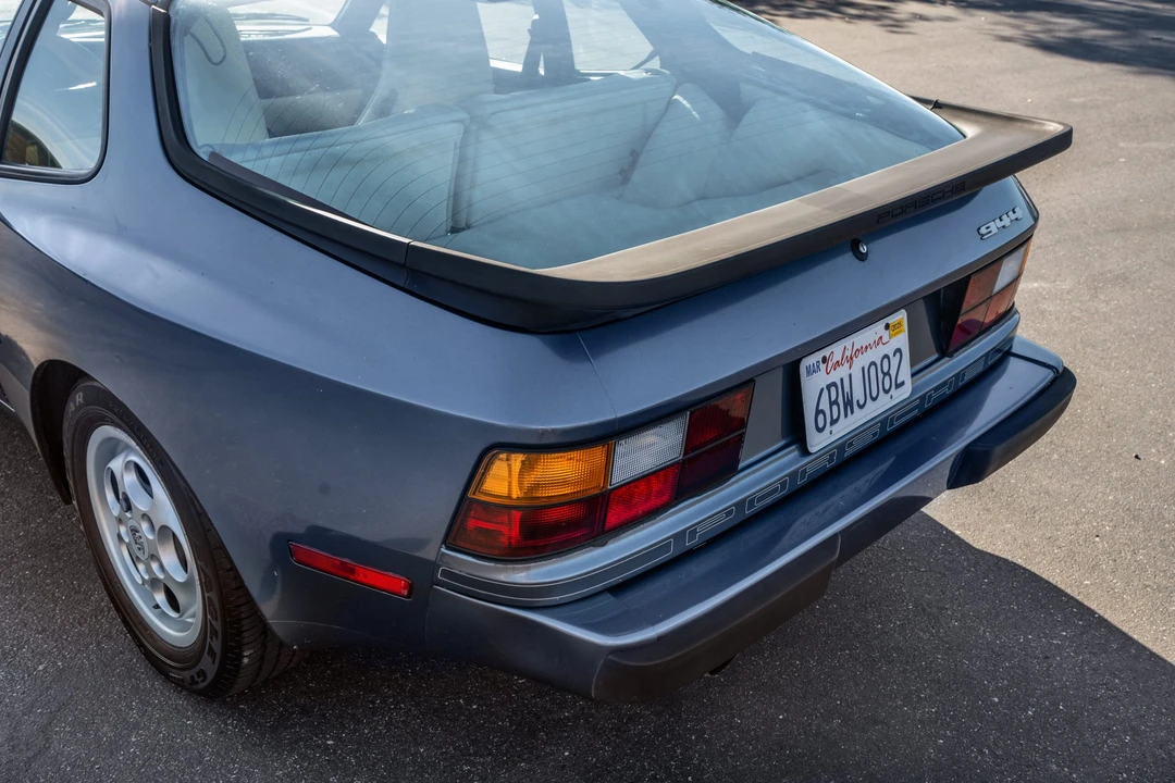 1989 Porsche 944 - Image 15 of 31
