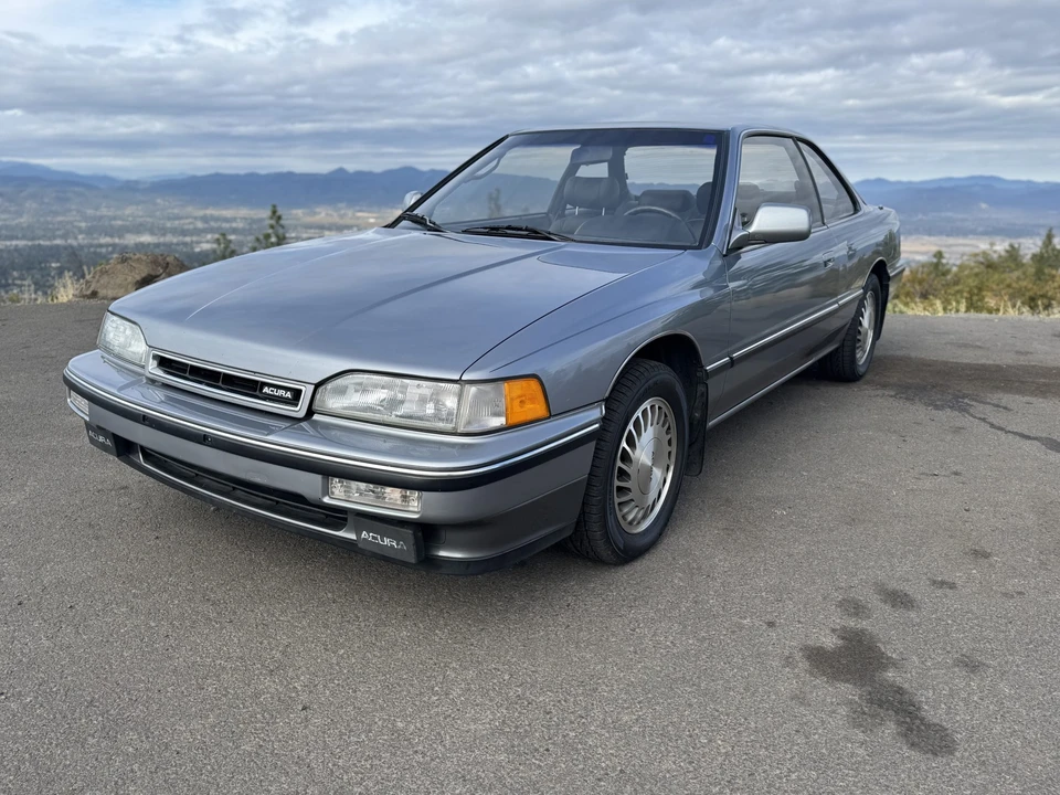 1990 Acura Legend 1st Gen - Image 2 of 31