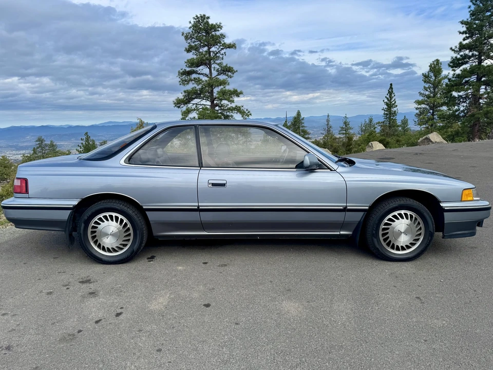 1990 Acura Legend 1st Gen - Image 23 of 31
