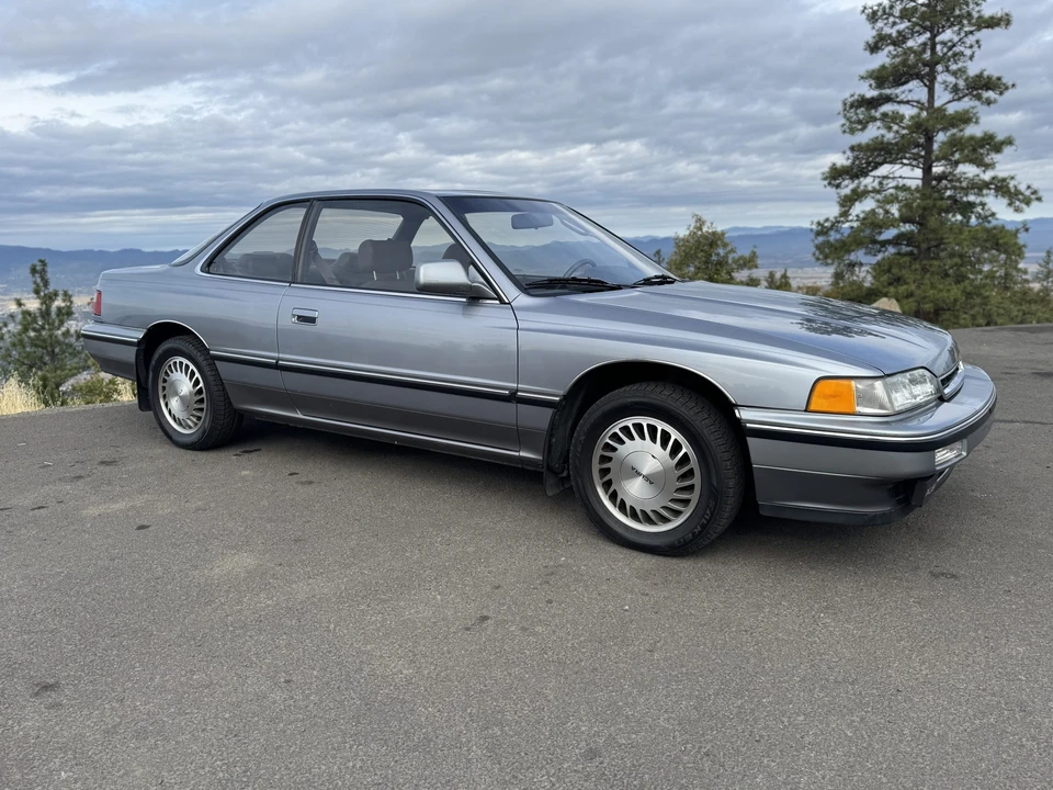 1990 Acura Legend 1st Gen - Image 27 of 31
