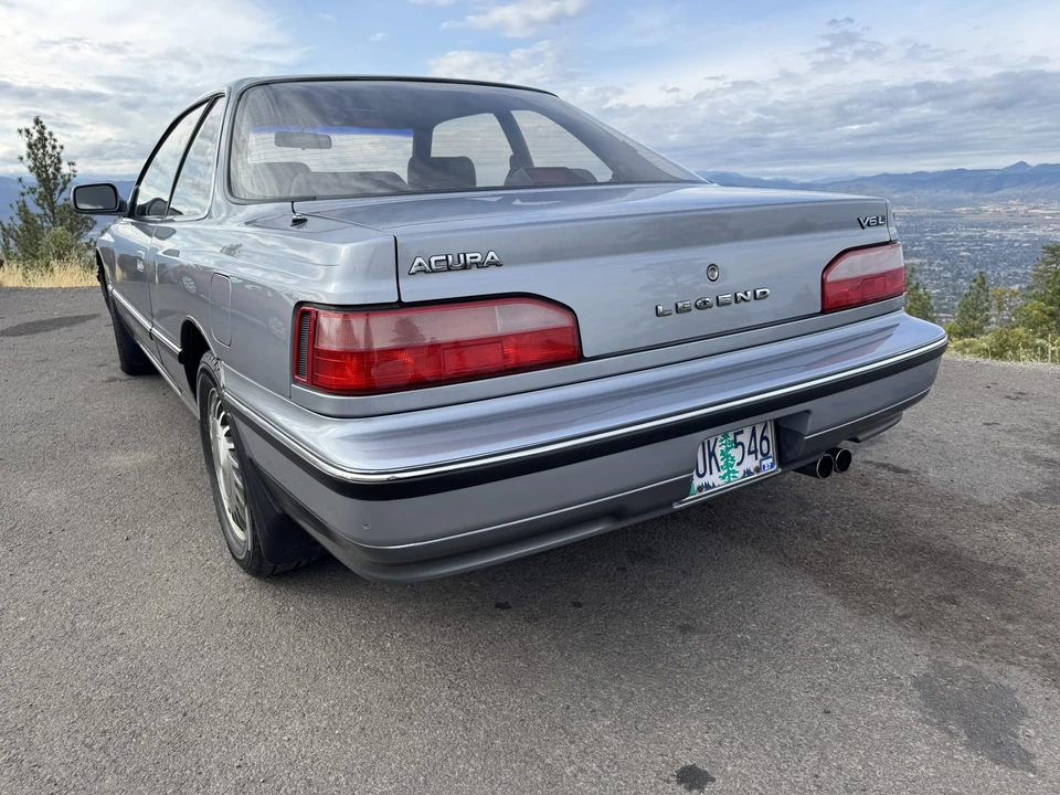 1990 Acura Legend 1st Gen - Image 15 of 31