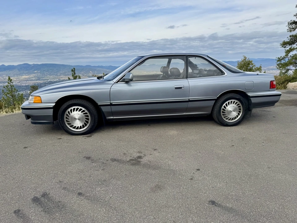 1990 Acura Legend 1st Gen - Image 7 of 31